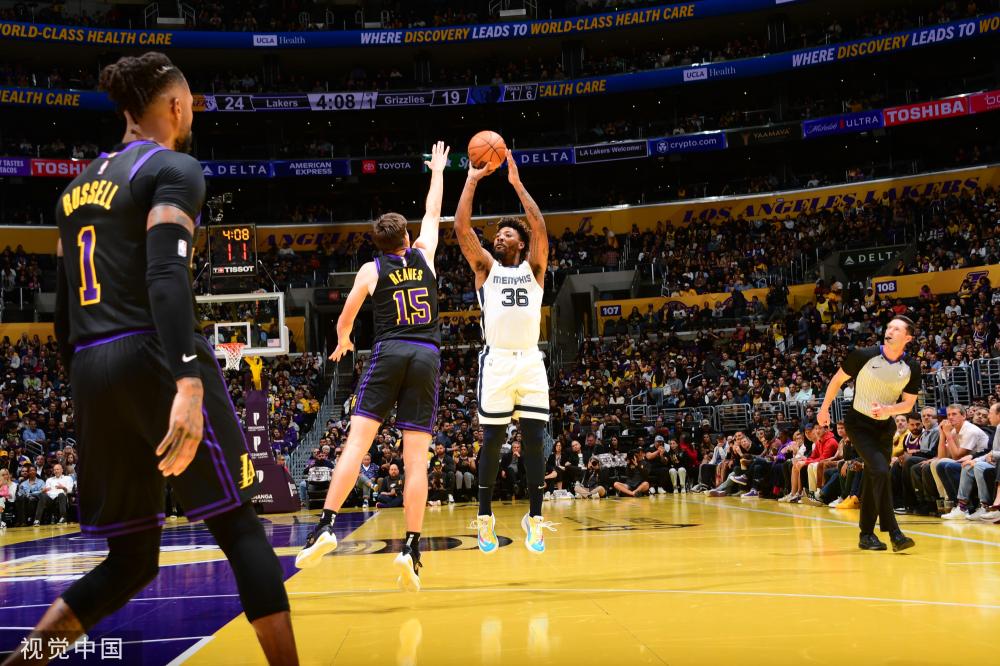 背后始终需 背后始终需